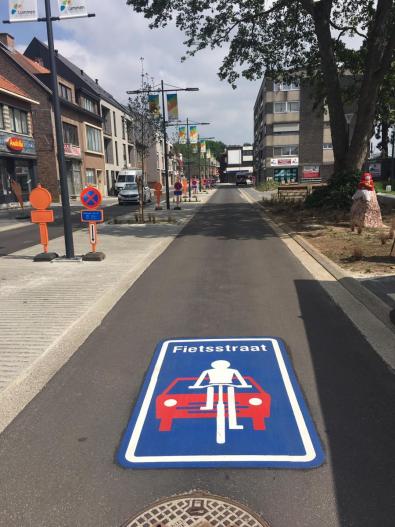 Fietsstraat Dorpsstraat