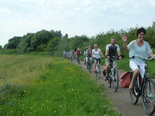 FIETSTOCHT LANGS LUMMENSE NATUURGEBIEDEN © Helga Van Put