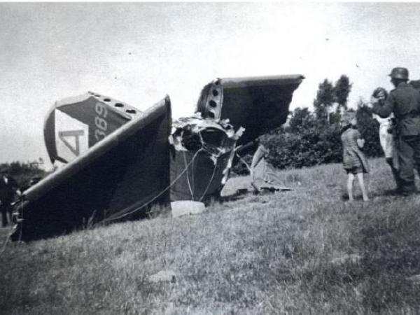 Herdenkingsmonument bommenwerper B 17F - Dear Mom - Oosterhof 