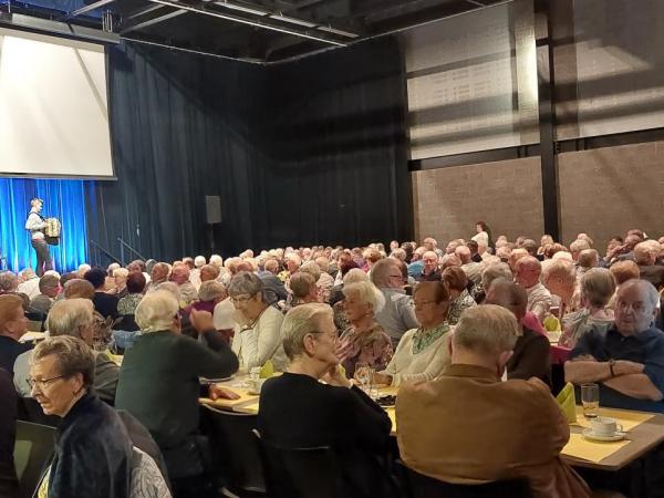 75+ feest