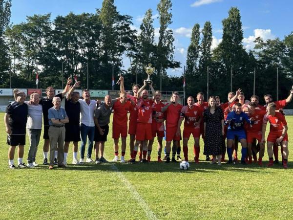 Beker van Lummen voor competitievoetbalploegen