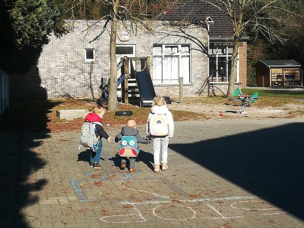 Meld je zoon of dochter aan voor een Lummense basisschool in de periode tussen 25 februari en 18 maart